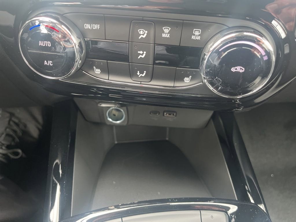 2026 Chevrolet Trax LT - Photo 23