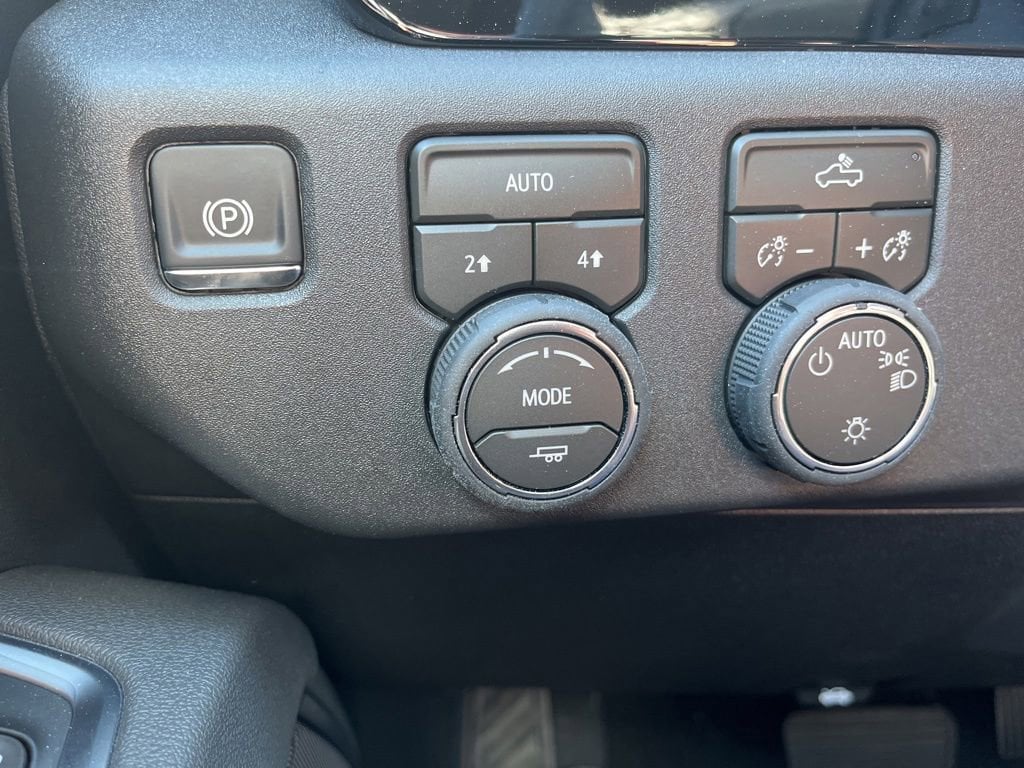2026 Chevrolet Silverado 1500 LT - Photo 18