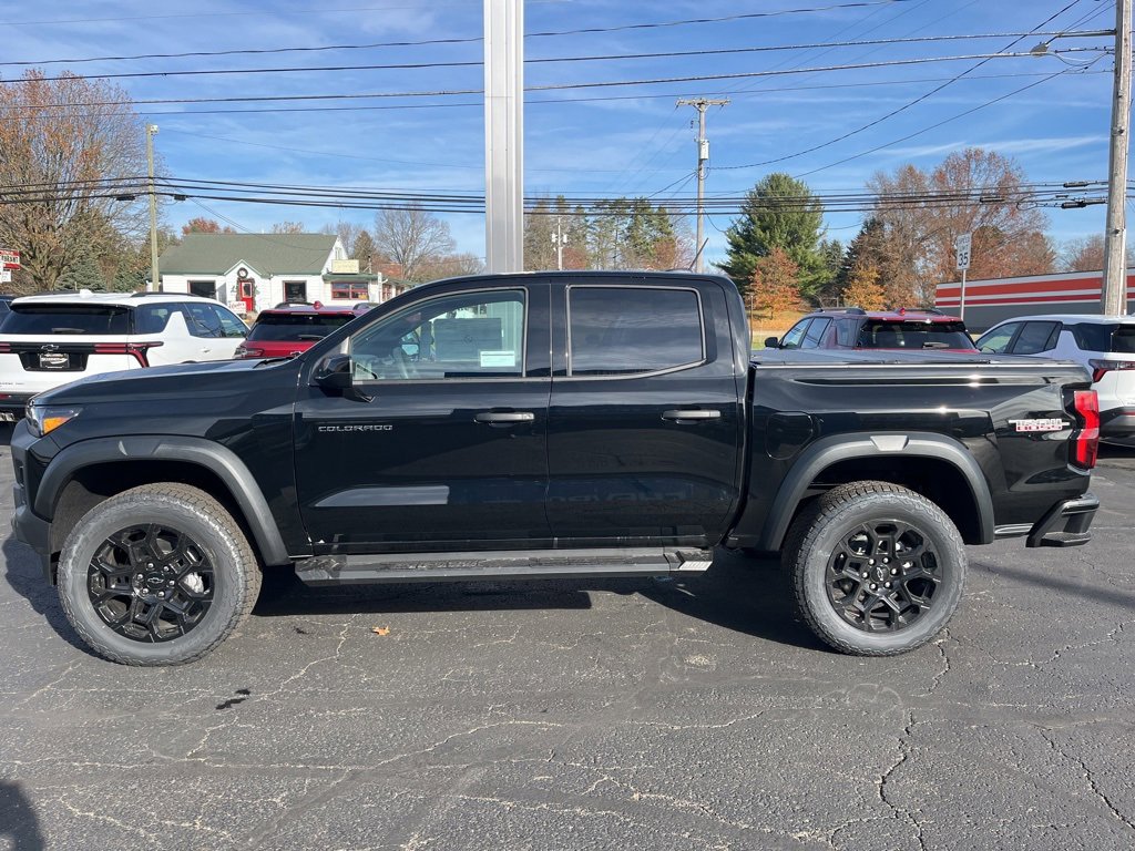 2026 Chevrolet Colorado Trail Boss photo 2