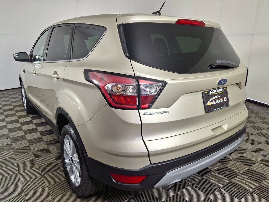 2017 Ford Escape SE photo 3