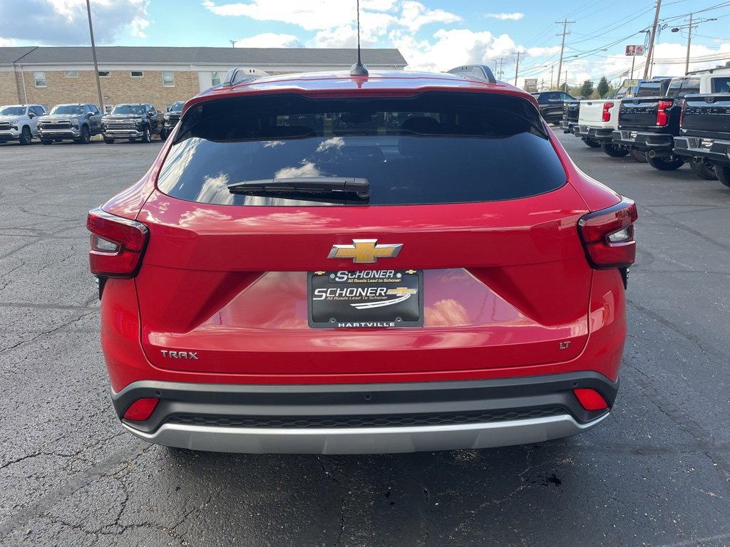 2026 Chevrolet Trax LT photo 4