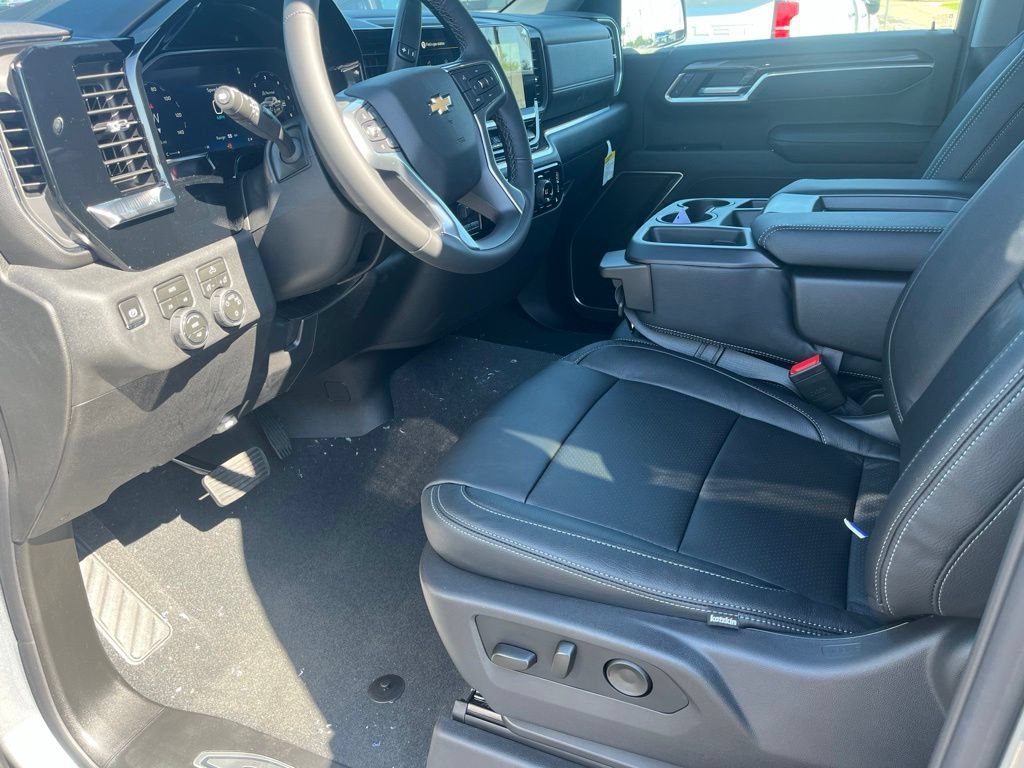 2026 Chevrolet Silverado 1500 LT - Photo 10