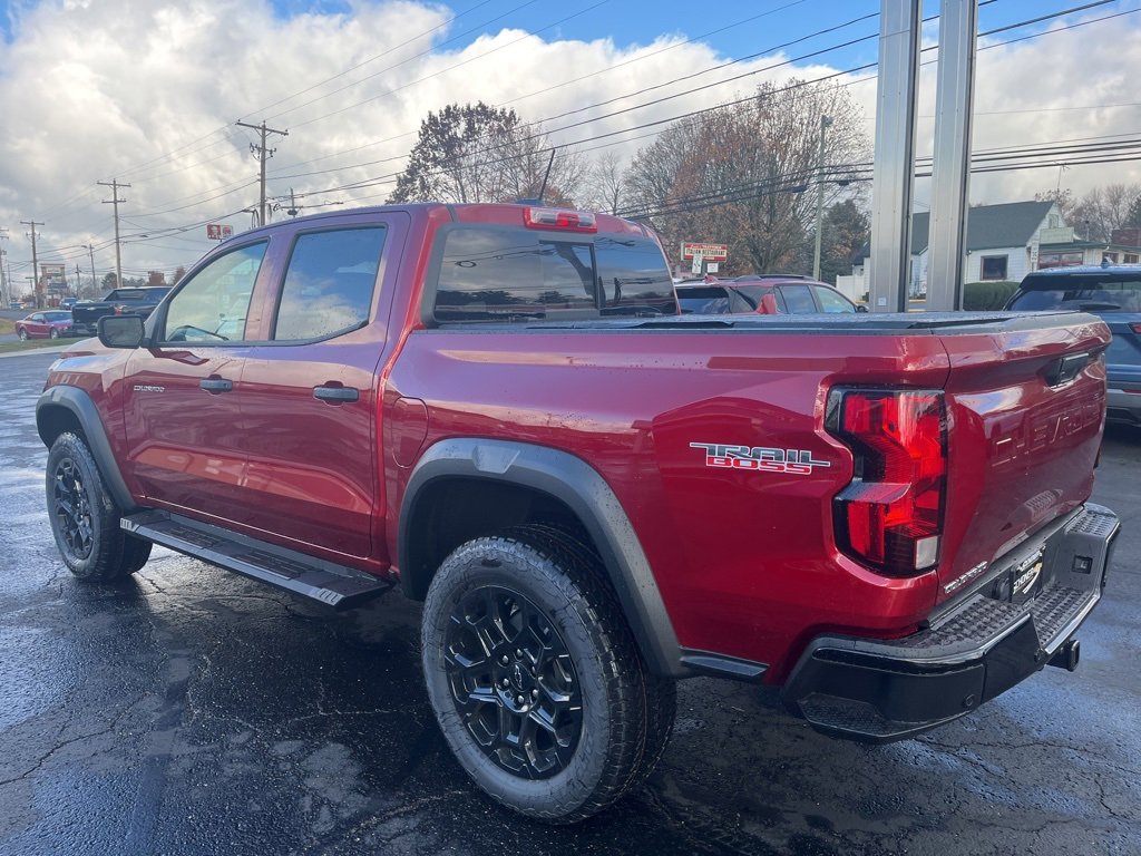 2026 Chevrolet Colorado Trail Boss photo 2