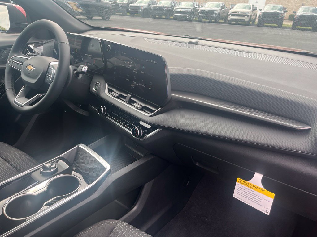 2027 Chevrolet Equinox LT - Photo 28