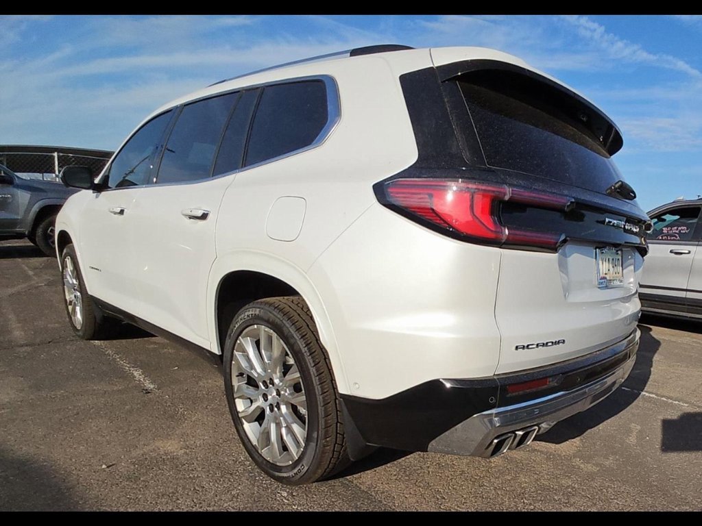 2025 Gmc Acadia Denali photo 4