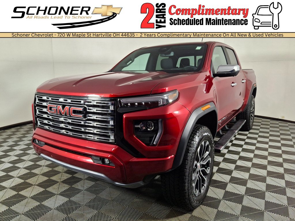 2024 GMC Canyon Denali's photo