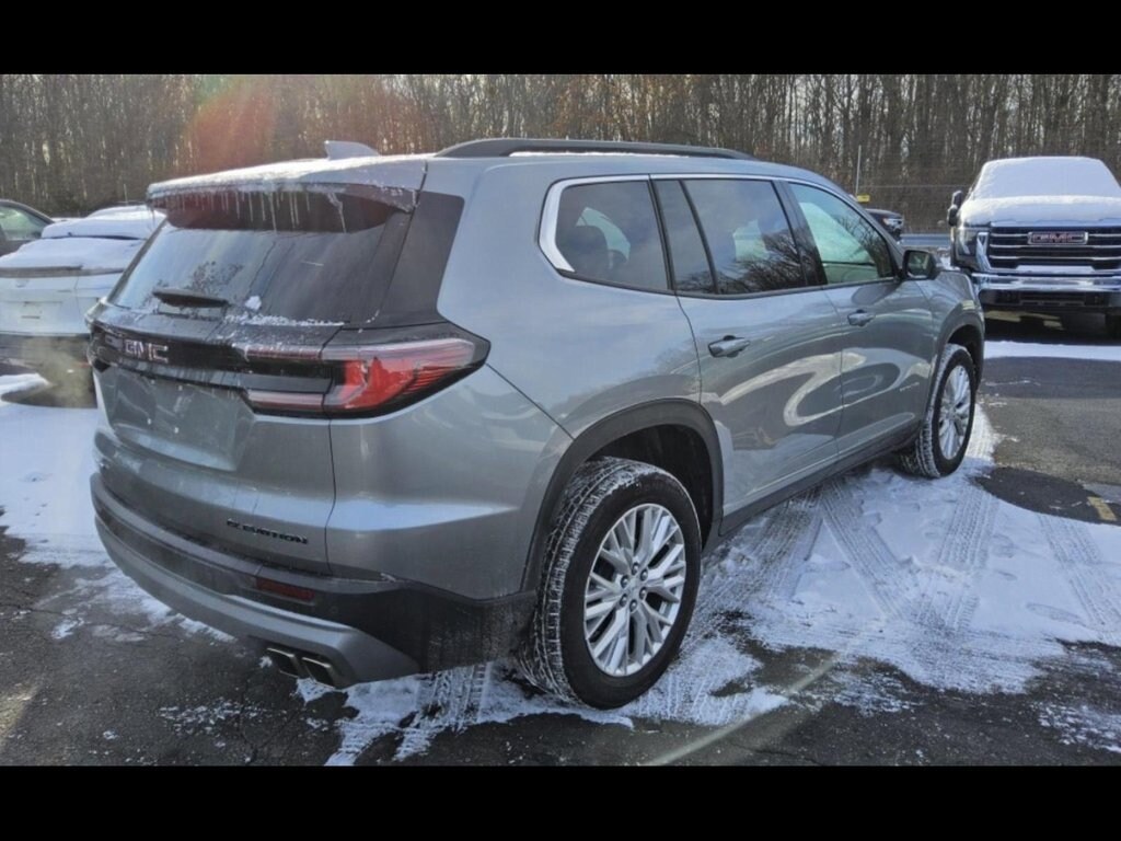 Used 2024 GMC Acadia Elevation SUV