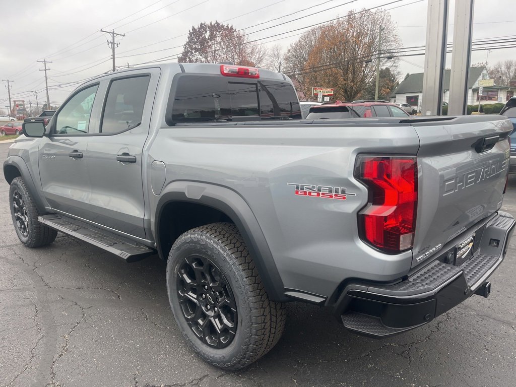 2026 Chevrolet Colorado Trail Boss photo 3