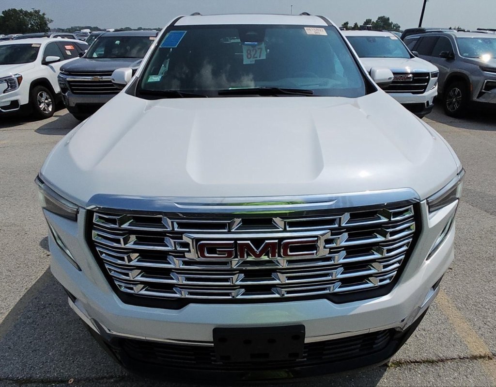 2024 Gmc Acadia Denali photo 2