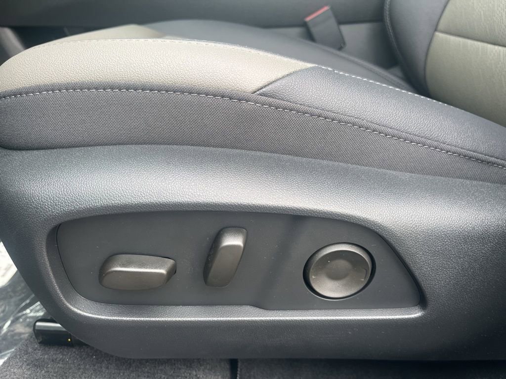 2026 Chevrolet Equinox LT - Photo 14