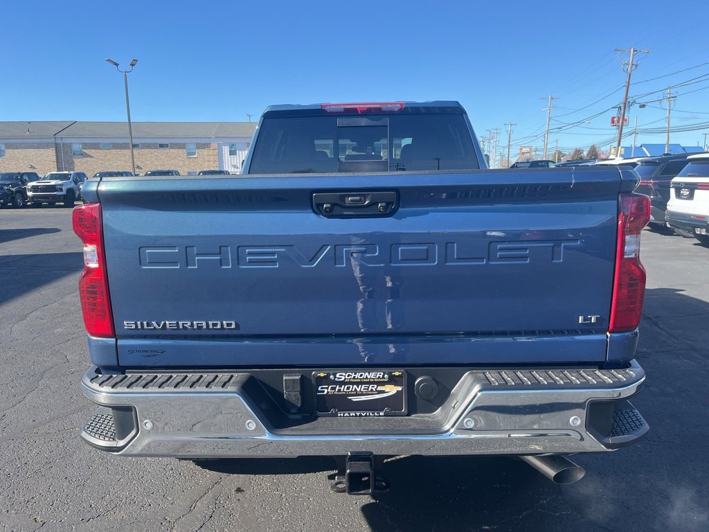 2026 Chevrolet Silverado 2500HD LT photo 3