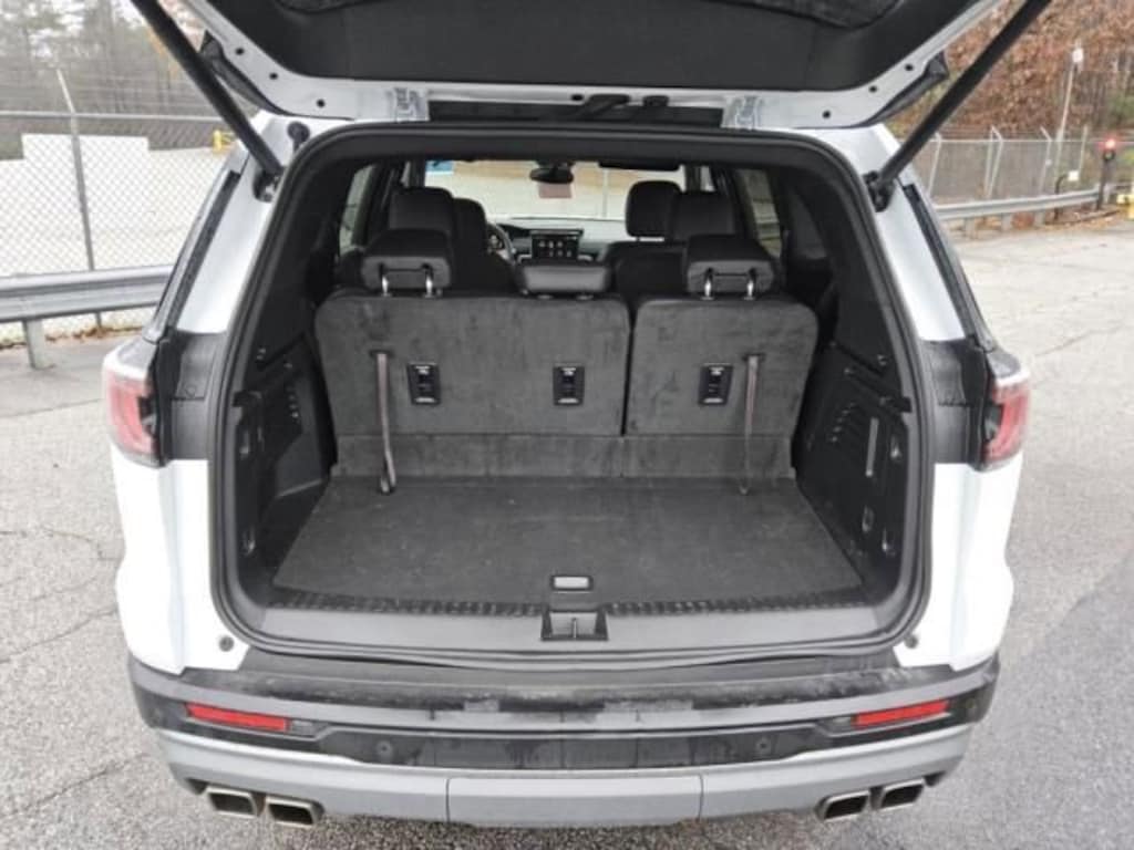 Used 2024 GMC Acadia Elevation SUV