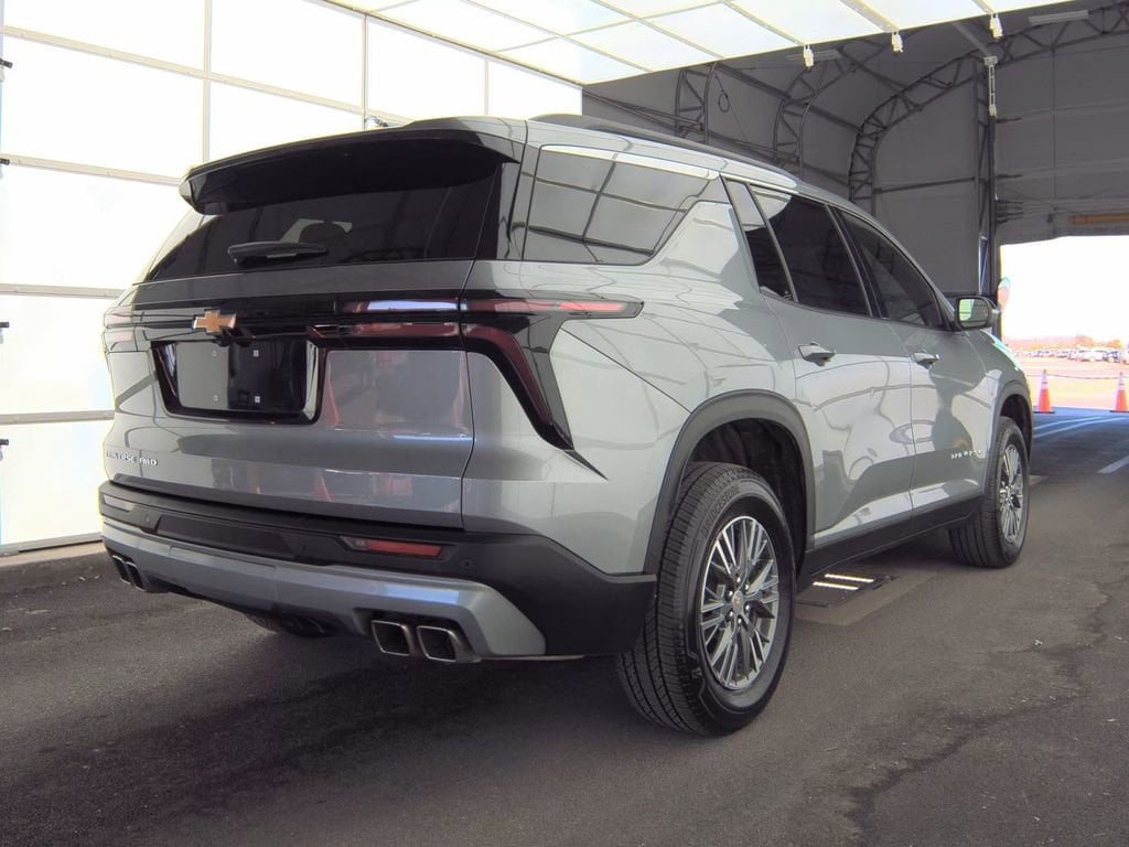 Used 2026 Chevrolet Traverse LT SUV