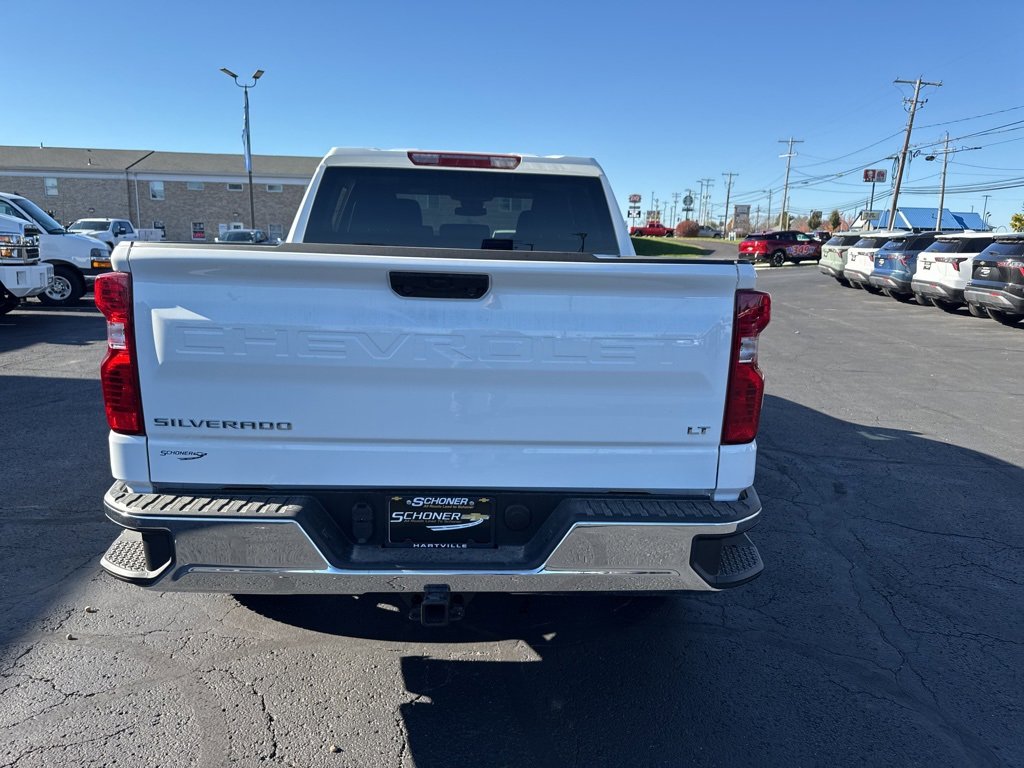 2025 Chevrolet Silverado 1500 LT photo 4