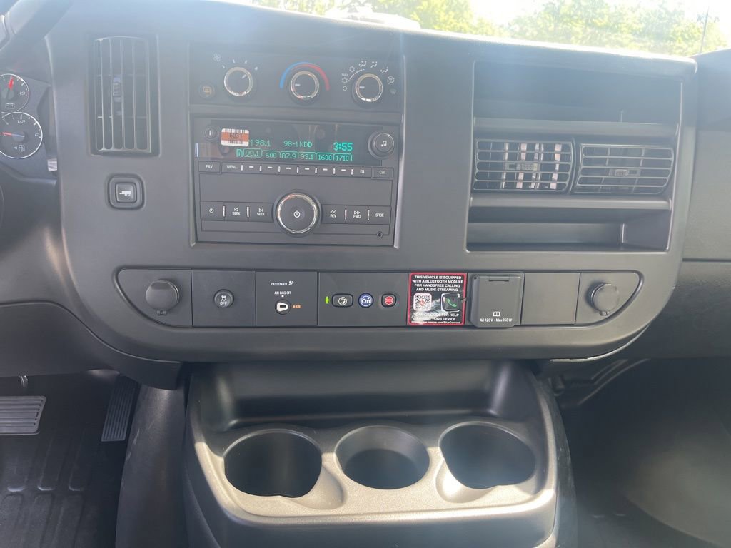 2025 Chevrolet Express Cargo Work Van - Photo 21