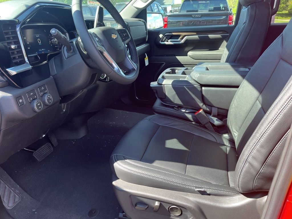2026 Chevrolet Silverado 1500 LT - Photo 9