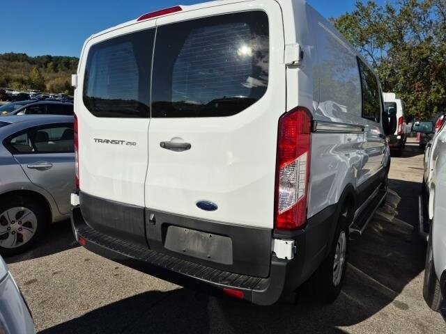 2024 Ford Transit Cargo Van photo 3