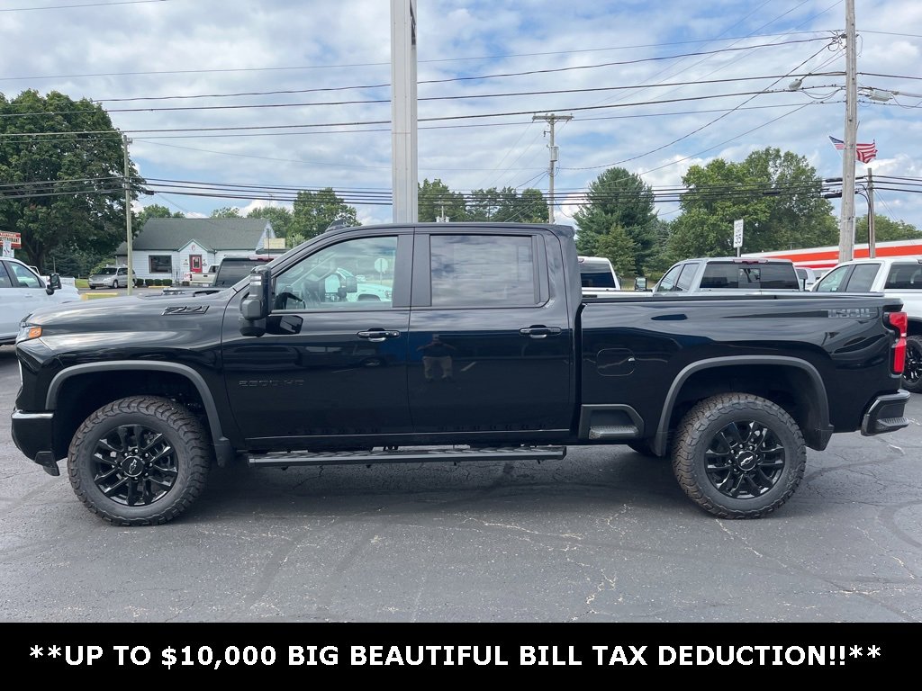 2025 Chevrolet Silverado 2500HD LT photo 2