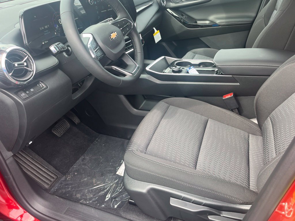 2027 Chevrolet Equinox LT - Photo 10