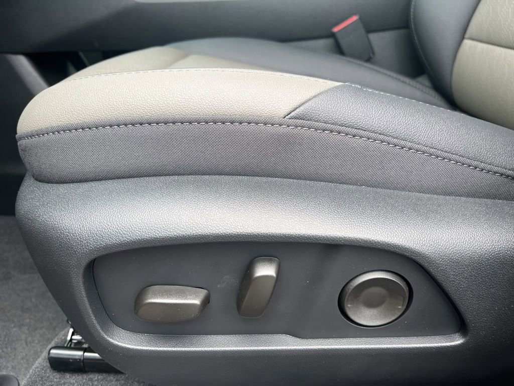 2026 Chevrolet Equinox LT - Photo 14