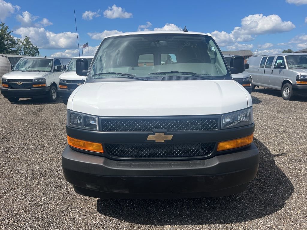 2025 Chevrolet Express Cargo Work Van - Photo 14