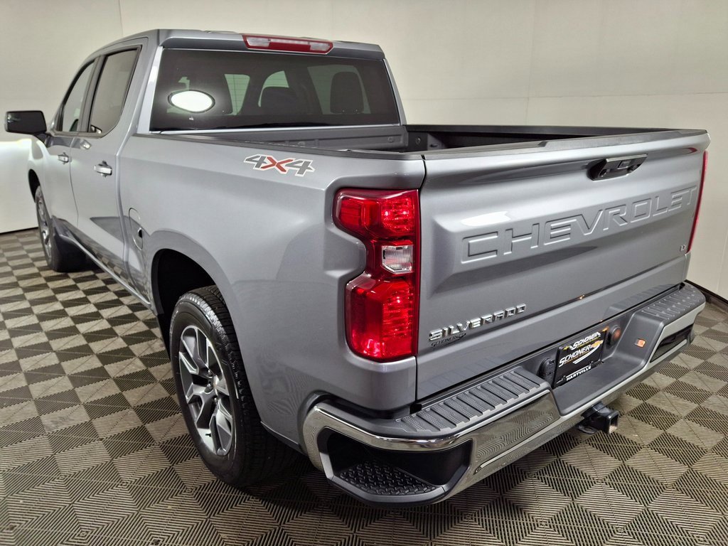 2024 Chevrolet Silverado 1500 LT photo 3
