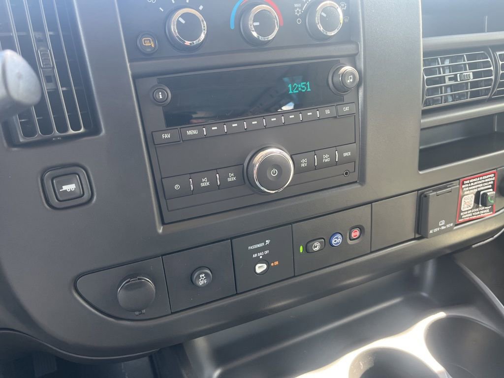 2025 Chevrolet Express Cargo Work Van - Photo 24
