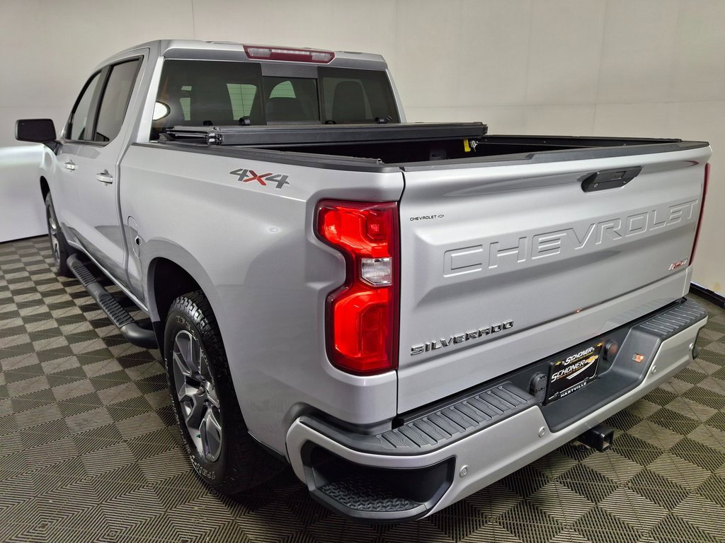 2020 Chevrolet Silverado 1500 RST photo 2