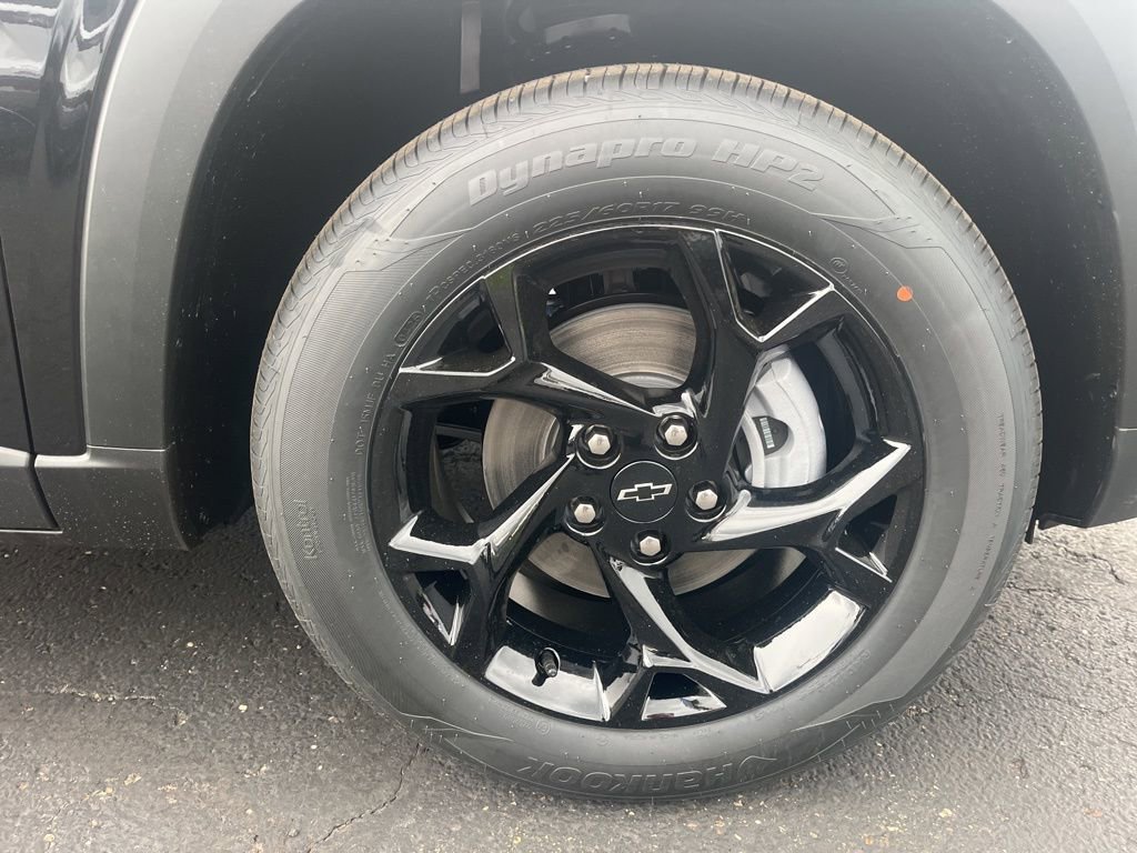 2026 Chevrolet Trax LT - Photo 30