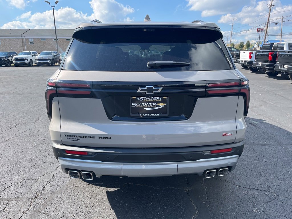 2026 Chevrolet Traverse Z71 photo 4