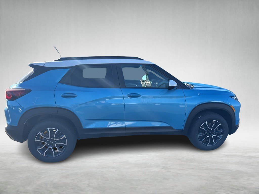 2025 Chevrolet Trailblazer ACTIV photo 2
