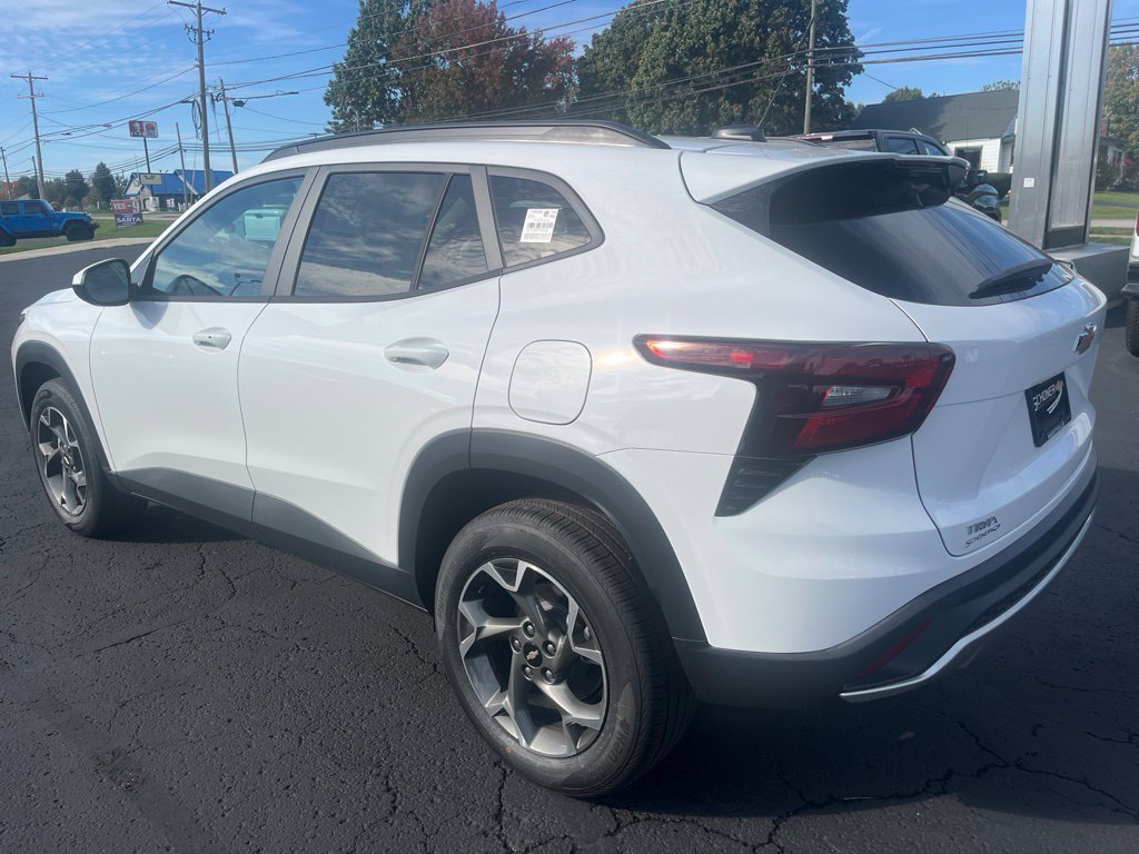New 2026 Chevrolet Trax LT SUV