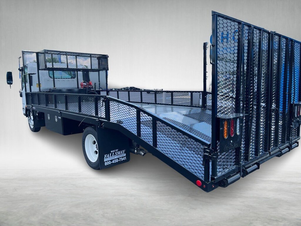 2024 Chevrolet Silverado photo 4