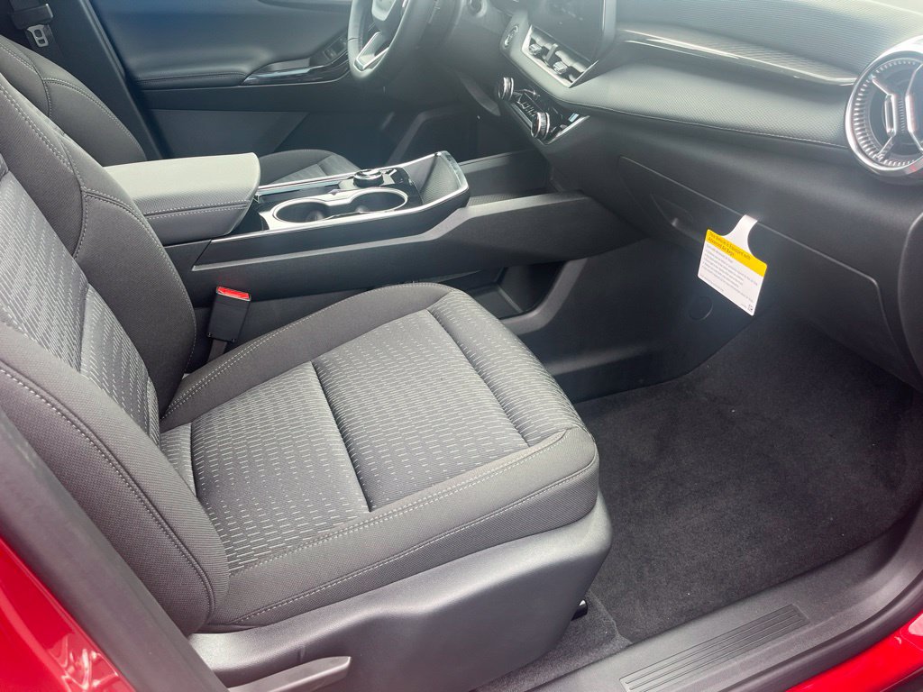 2027 Chevrolet Equinox LT - Photo 27
