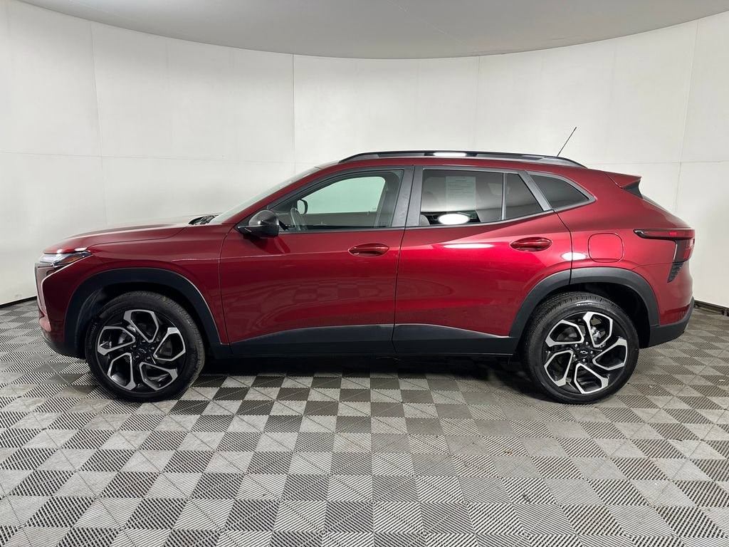 Used 2024 Chevrolet Trax 2RS SUV