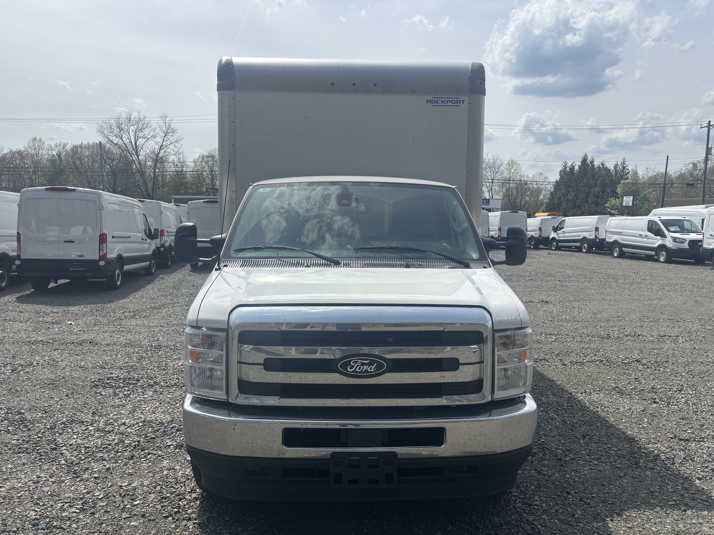 2027 Ford E-Series DRW E-450 Super Duty 158 in WB's photo
