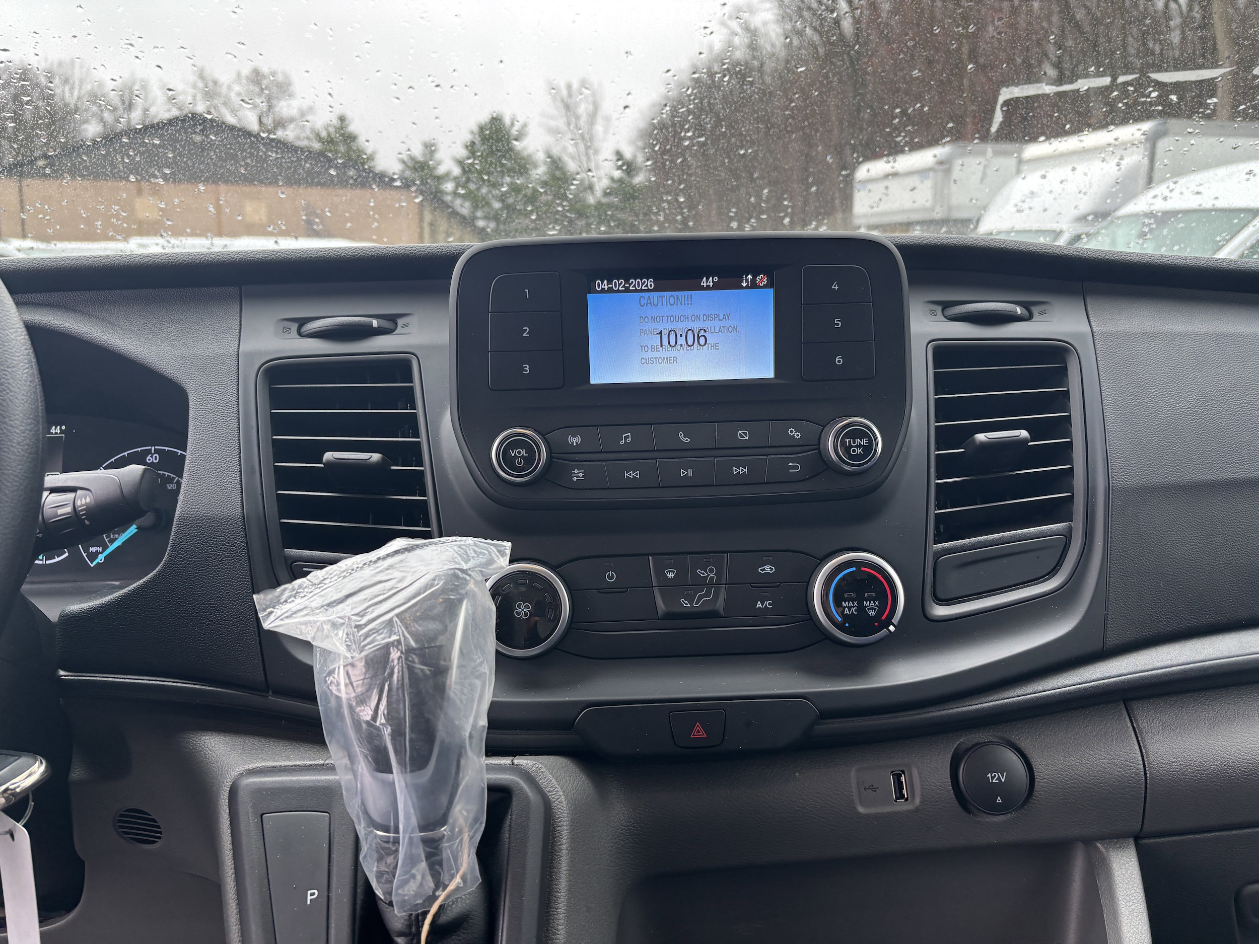 2024 Ford Transit Cutaway Base - Photo 17