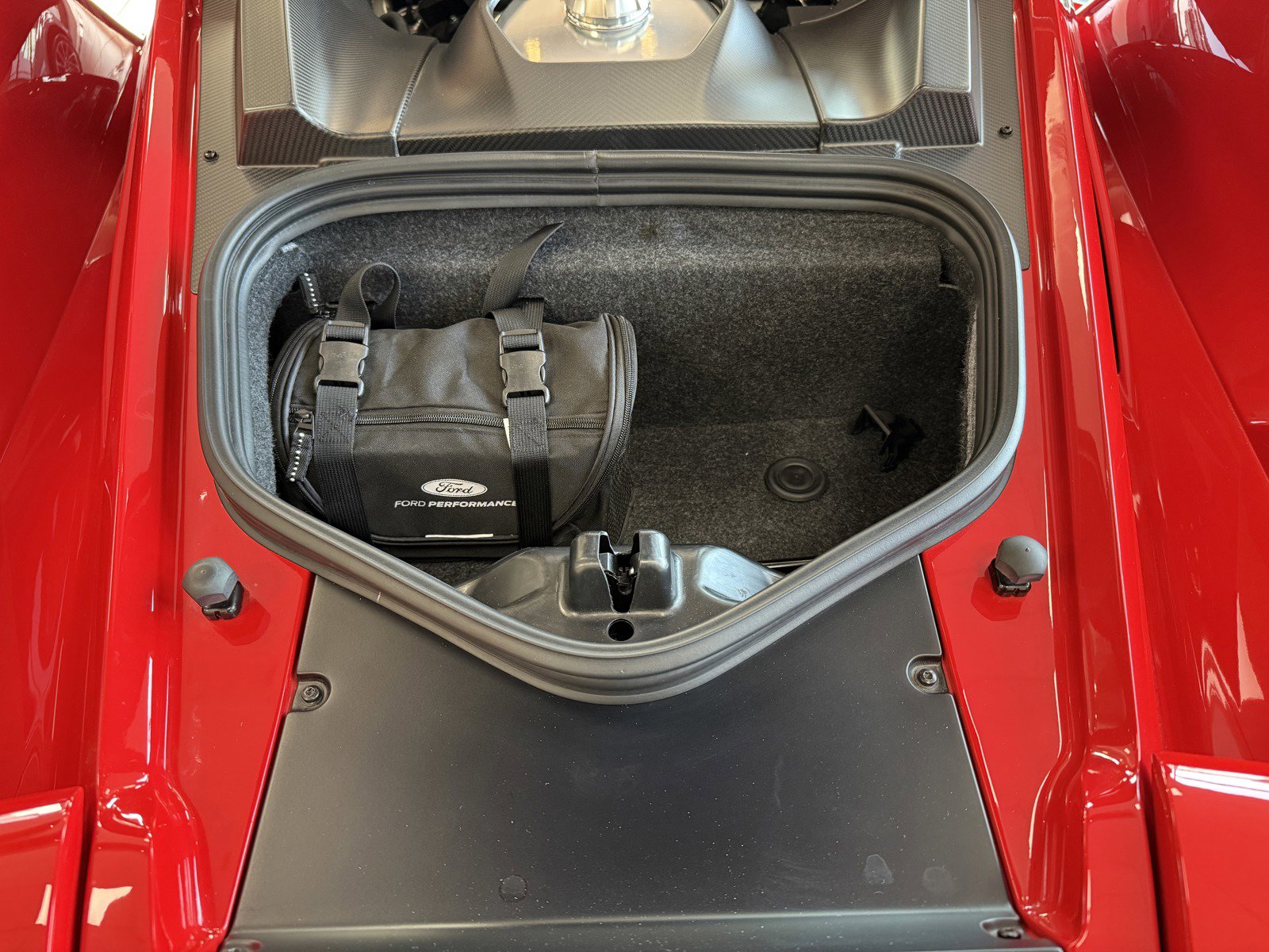 2017 Ford GT - Photo 14