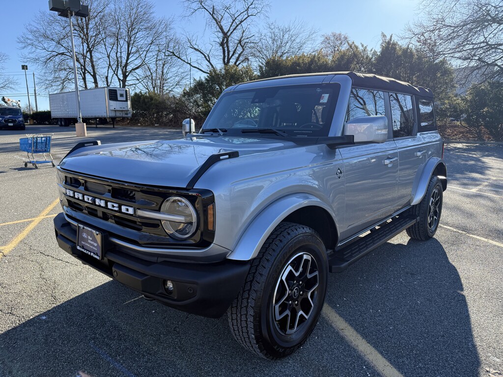 Certified 2023 Ford Bronco Outer Banks Outer Banks 4x4