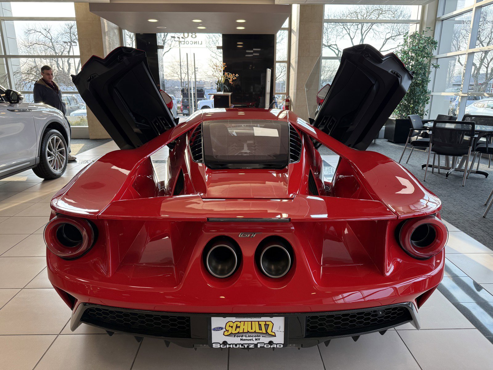 2017 Ford GT - Photo 12