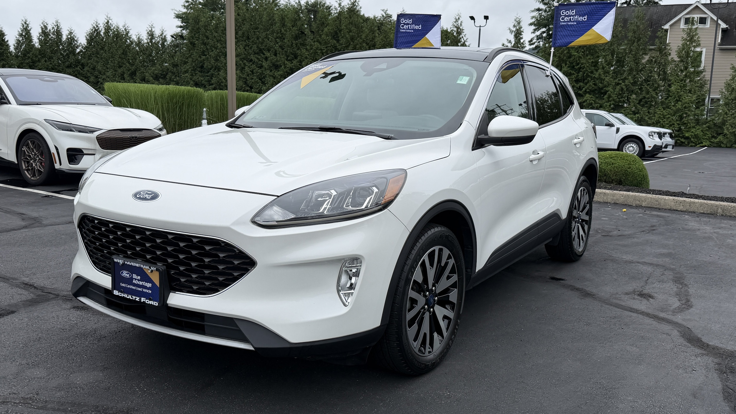 Used 2020 Ford Escape SEL with VIN 1FMCU9H95LUA90408 for sale in West Haverstraw, NY