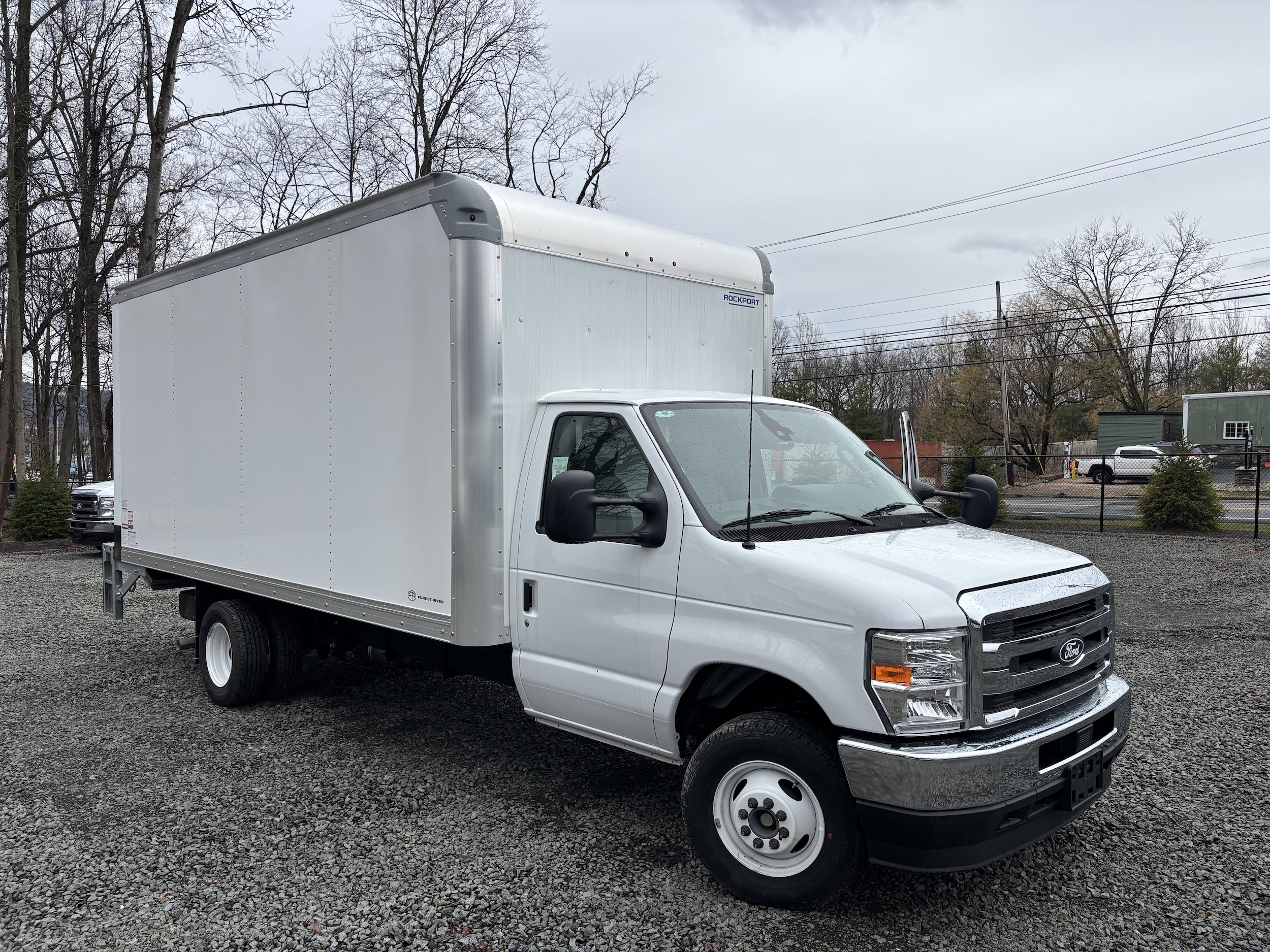 2026 Ford E-Series Cutaway Base - Photo 11