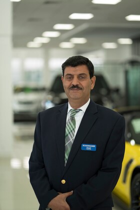 Staff member Yousef Mahmoud from ID_b2f10c