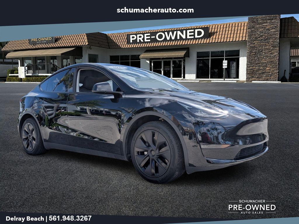 2025 Tesla Model Y Long Range Rear Wheel Drive's photo