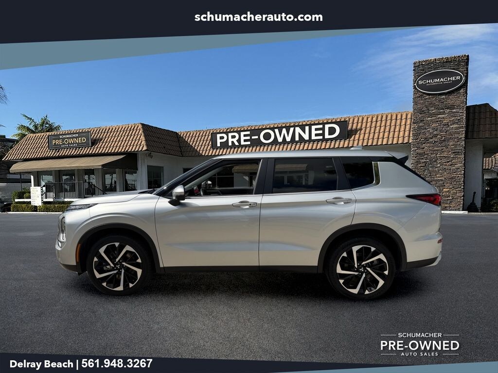 Used 2024 Mitsubishi Outlander SE SUV