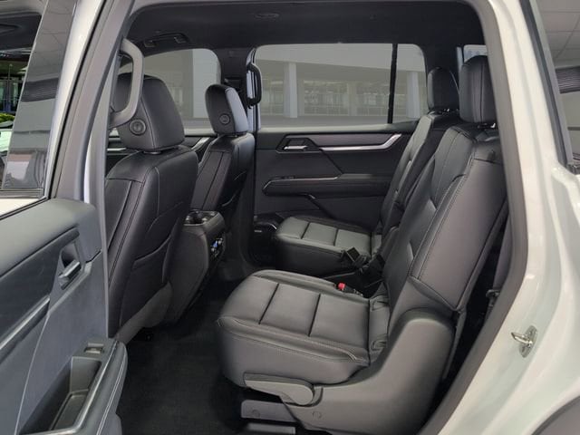 2026 GMC Acadia Elevation - Photo 6