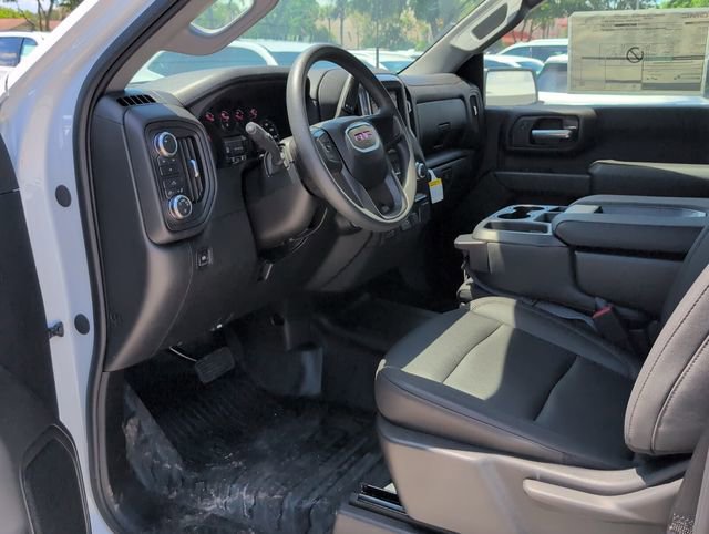 2025 GMC Sierra 3500HD Pro - Photo 6