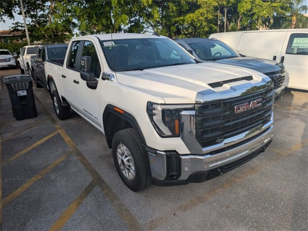 New 2025 GMC Sierra 2500 HD Pro Truck