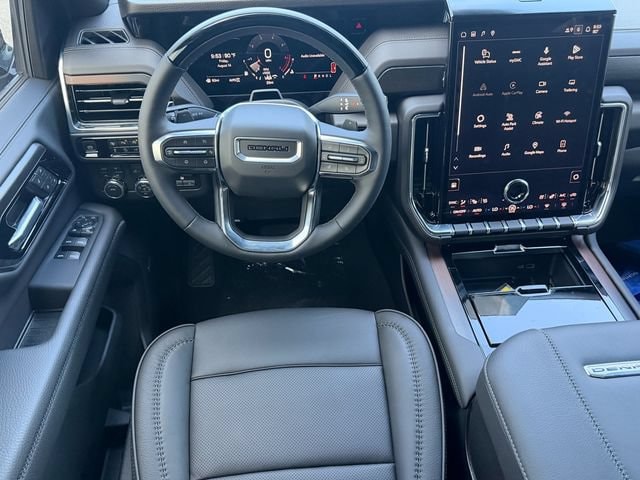 2026 GMC Yukon Denali - Photo 18