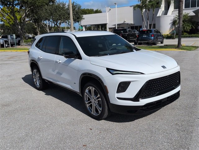 2025 Buick Enclave Sport Touring photo 2